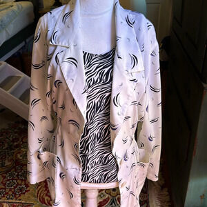 💜 3 piece set! Counterparts Oversized light Tunic & 2 stretchy Tank Tops 💜